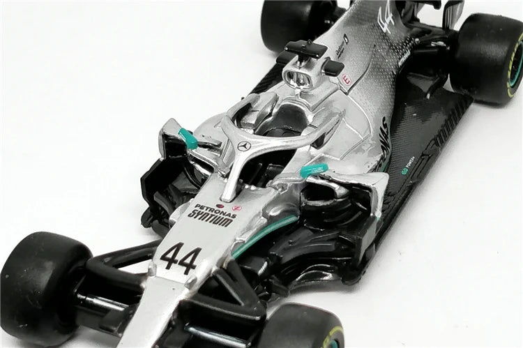 Mercedes 2019 W10 EQ Power Lewis Hamilton e Valtteri Bottas - Fórmula 1 - Colecionáveis 1:43