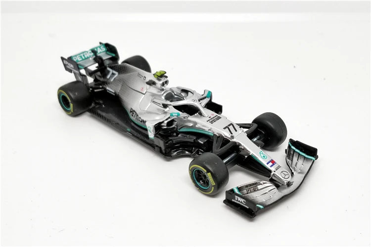 Mercedes 2019 W10 EQ Power Lewis Hamilton e Valtteri Bottas - Fórmula 1 - Colecionáveis 1:43