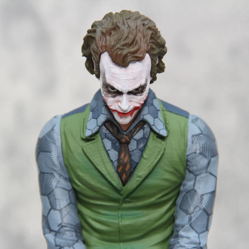 Coringa - Heath Ledger - Batman: O Cavaleiro das Trevas - DC - Action Figure